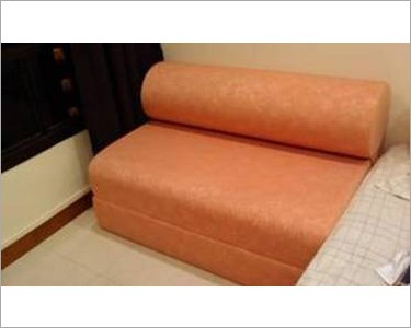 https://www.mycarforum.com/uploads/sgcarstore/data/8/Sofa Bed_650x390_1.jpg